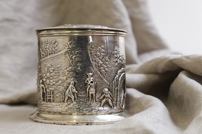 Lot 494 - A Victorian silver tea caddy