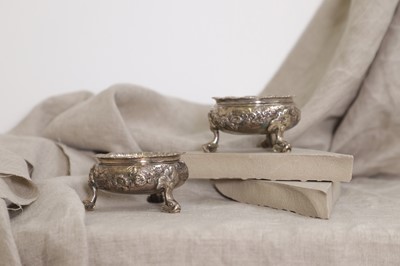 Lot 42 - A pair of silver cauldron salts