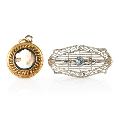 Lot 75 - An American Art Deco brooch and a shell cameo pendant