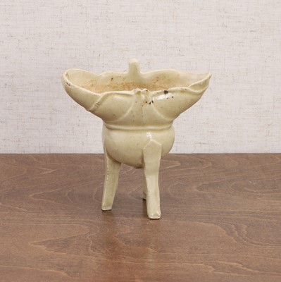 Lot 246 - A Chinese Zhangzhou ware jue cup