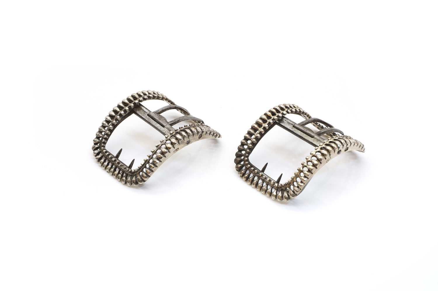 Lot 104 - A cased pair of George III silver shoe buckles