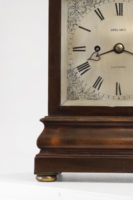 Lot 267 - A Regency mahogany bracket clock