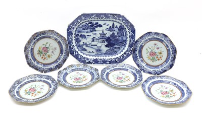 Lot 234 - A collection of Chinese export blue and white plates