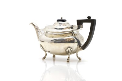 Lot 2 - A silver teapot