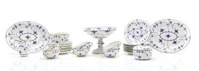 Lot 261 - A Royal Copenhagen porcelain service