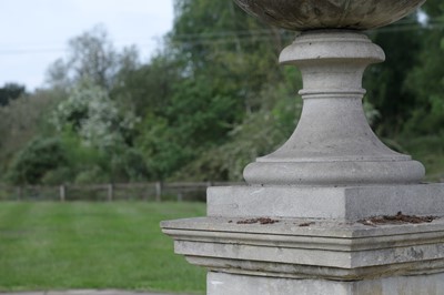 Lot 688 - A monumental carved marble urn