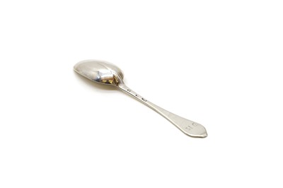 Lot 16 - A Queen Anne silver Dog-nose spoon