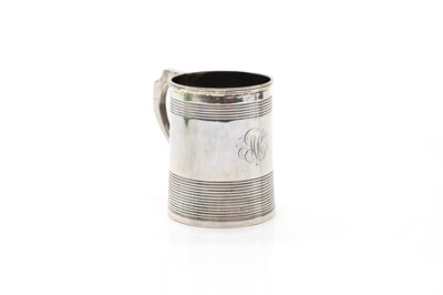 Lot 40 - A George III silver mug