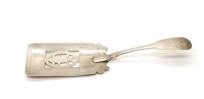 Lot 11 - A George III silver Fiddle pattern fish slice