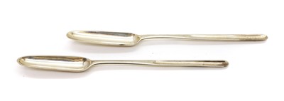 Lot 73 - A George III silver marrow scoop