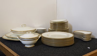Lot 300 - A Royal Worcester Athena porcelain dinner service