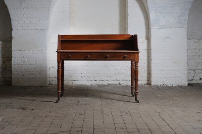 Lot 385 - A mahogany washstand