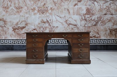 Lot 17 - A Victorian oak partners' desk