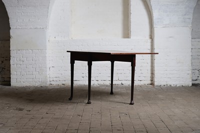 Lot 133 - A George III mahogany single drop-flap table