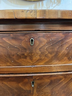 Lot 373 - A George III mahogany chest of drawers by Gillows of Lancaster