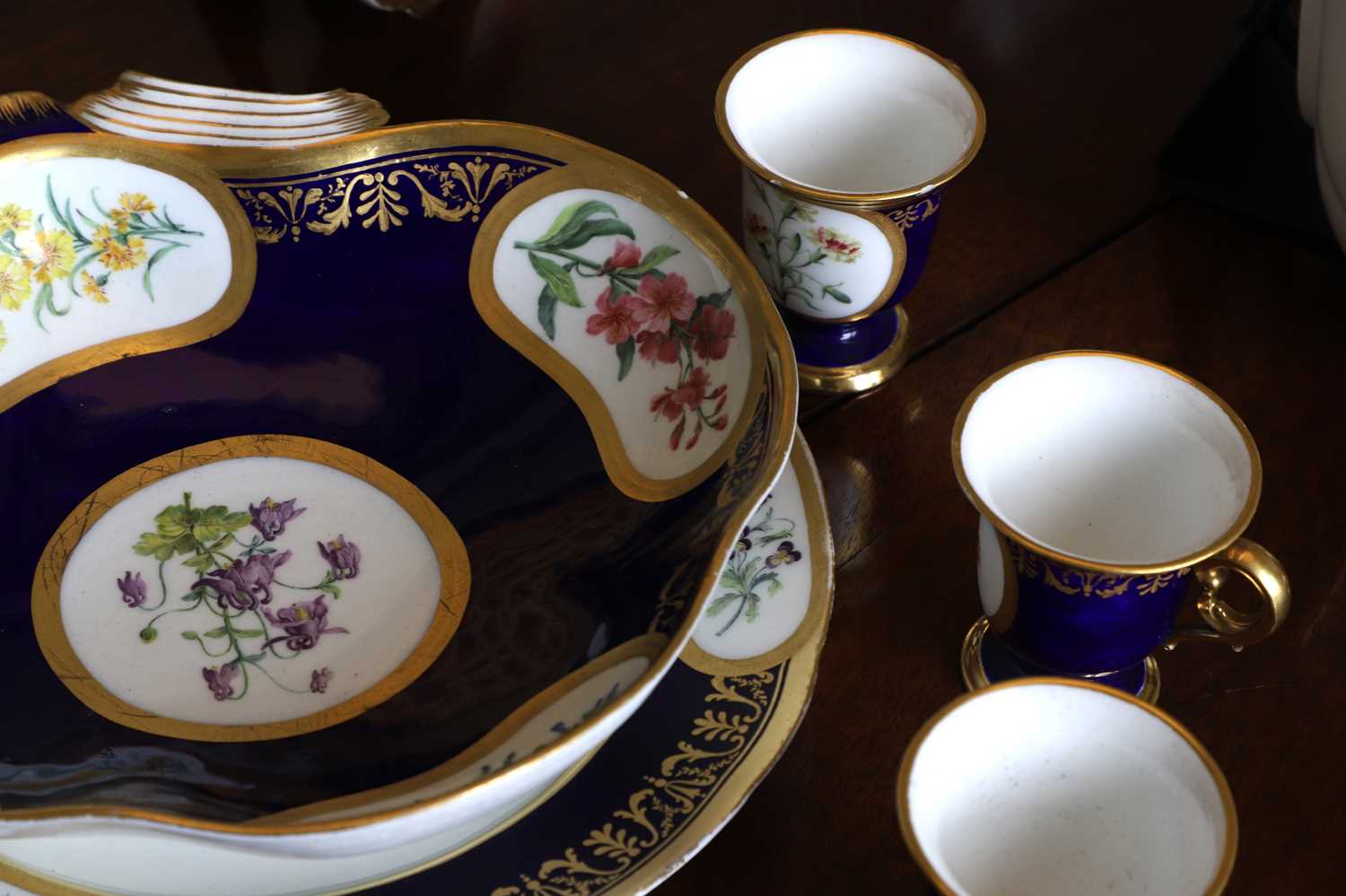 Lot A Republican Sèvres porcelain 'beau bleu' dessert service