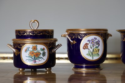 Lot 227 - A Republican Sèvres porcelain 'beau bleu' dessert service