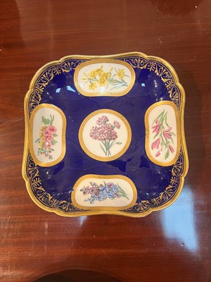 Lot 227 - A Republican Sèvres porcelain 'beau bleu' dessert service