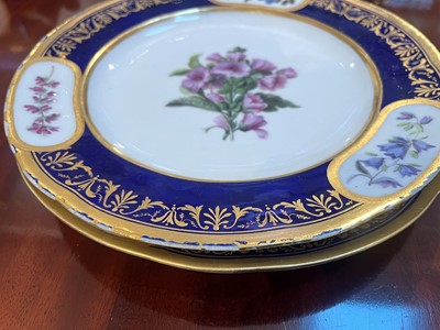 Lot 227 - A Republican Sèvres porcelain 'beau bleu' dessert service