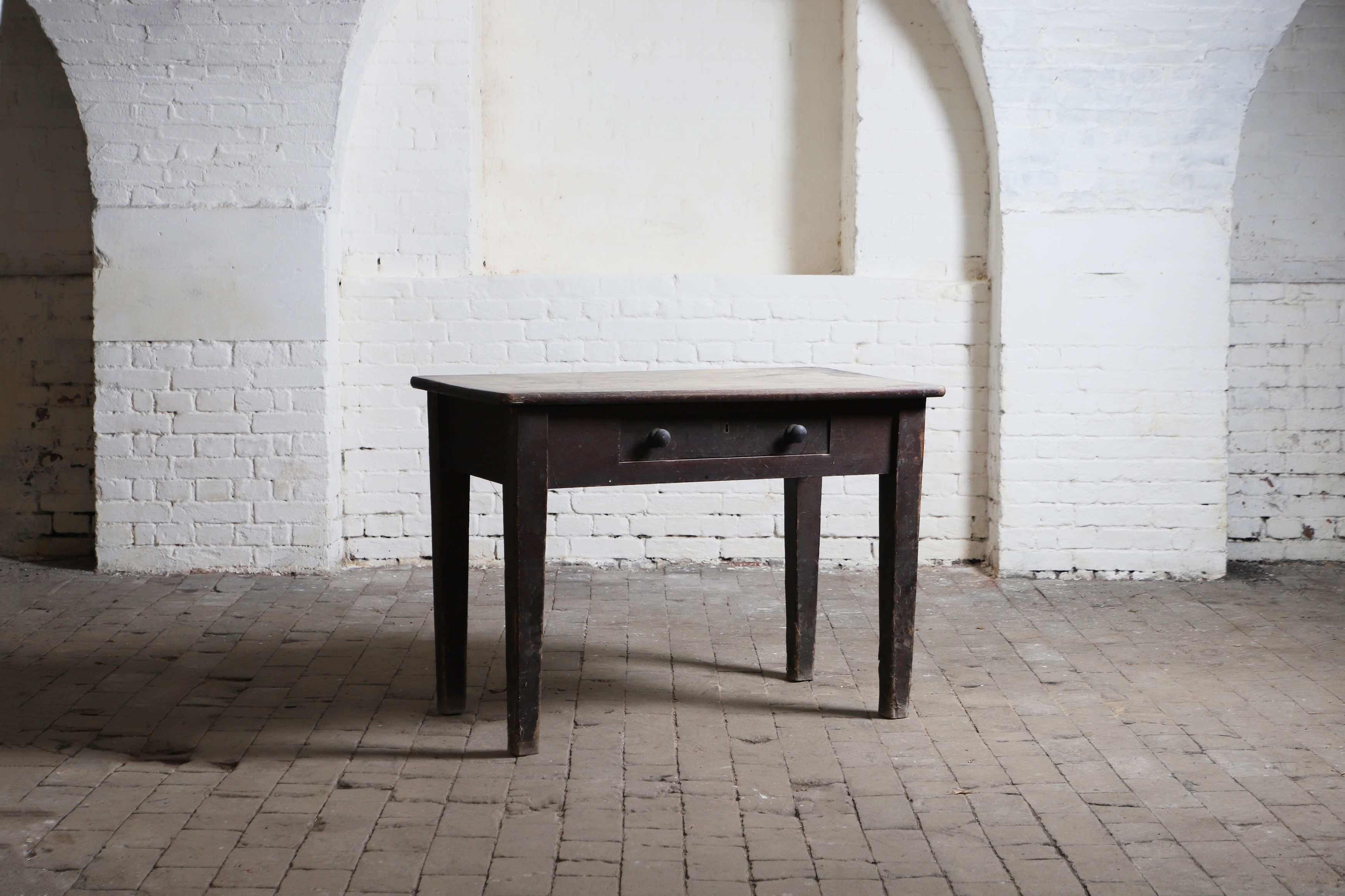Lot 342 - A pine side table,