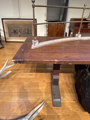 Lot 96 - A large oak refectory table