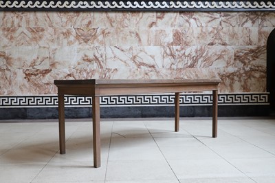 Lot 223 - A very large oak console table