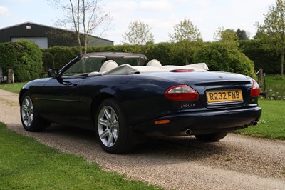 Lot 54 - 1998 Jaguar XK8 Roadster