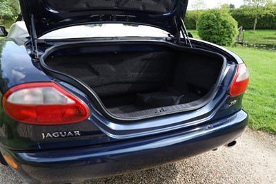 Lot 54 - 1998 Jaguar XK8 Roadster