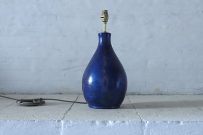 Lot 349 - A Holkham Pottery simulated lapis lazuli table lamp