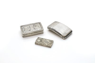 Lot 102 - A Portuguese silver snuff box