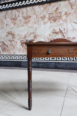 Lot 90 - A Regency mahogany washstand