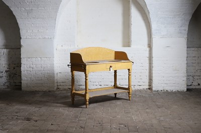 Lot 337 - A Victorian scumbled pine washstand