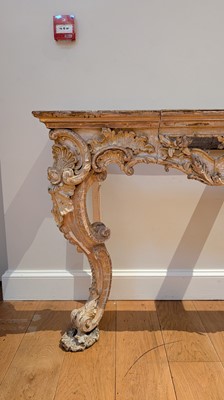 Lot 6 - A George II carved and gilt console table