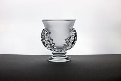 Lot 254 - A Lalique glass 'Thistle' vase