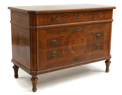 Lot 257 - A French inlaid walnut commode