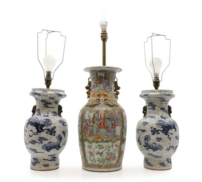 Lot 179 - A pair of Chinese blue and white vases