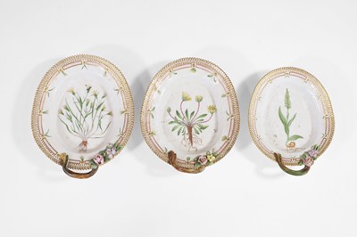 Lot 148 - A composite Royal Copenhagen 'Flora Danica' porcelain part dinner service