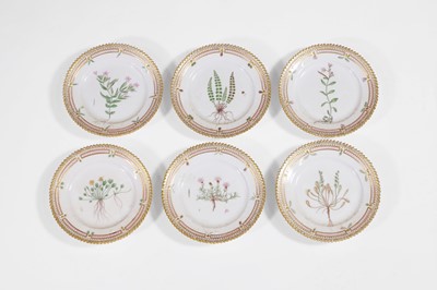 Lot 148 - A composite Royal Copenhagen 'Flora Danica' porcelain part dinner service