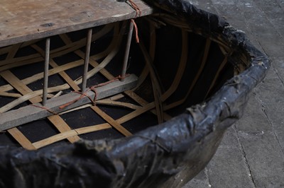 Lot 401 - A willow-framed coracle