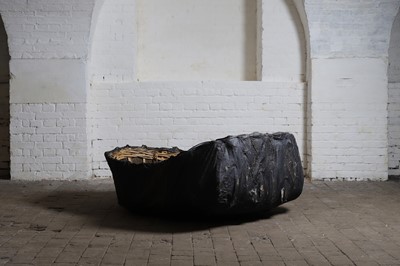 Lot 401 - A willow-framed coracle