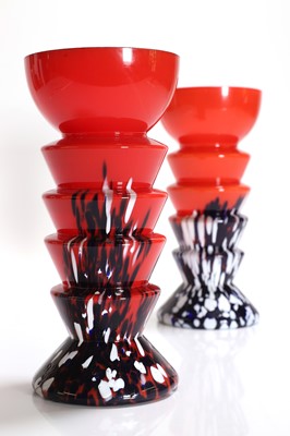 Lot 81 - A pair of Czech Art Deco splatter glass spill vases