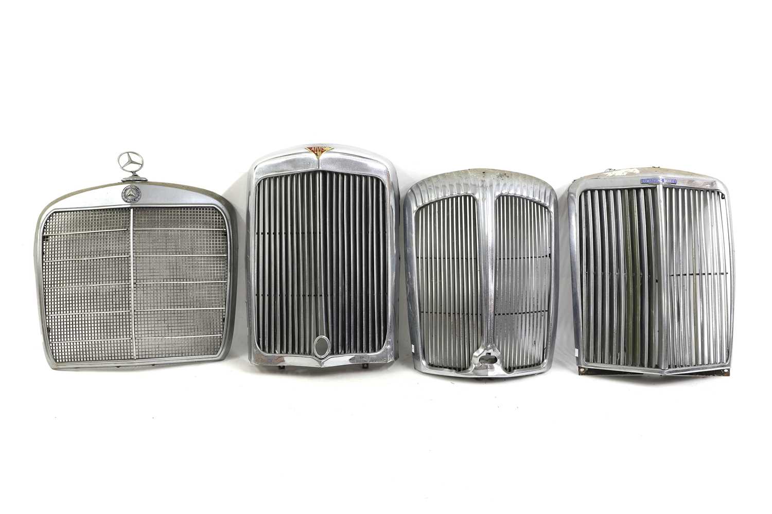 1940s Radiator Lot 27 - A 1940s Alvis radiator grille,