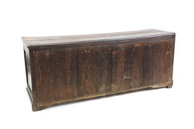 Lot 539 - An oak dresser base