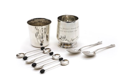 Lot 54 - A collection of silver items