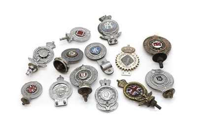 Lot 16 - A collection of RAC motoring badges