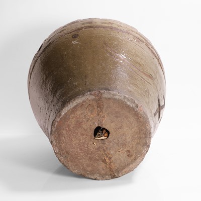 Lot 137 - A large green-glazed pottery vase