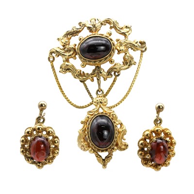 Lot 267 - A 9ct gold and garnet brooch and a pair of drop earrings