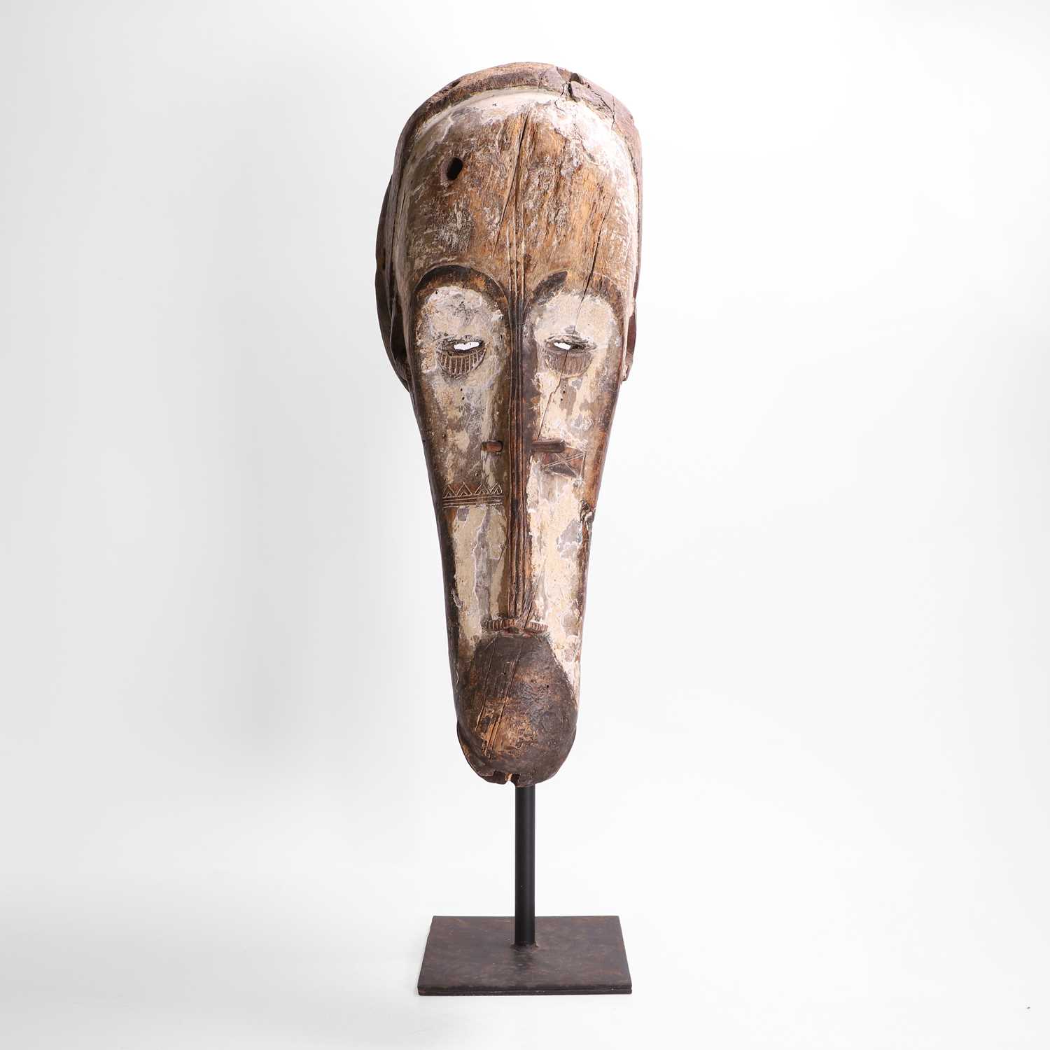 Lot 176 - A painted Ngil-type mask