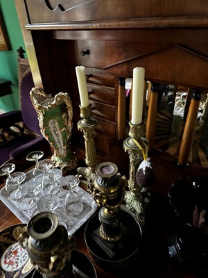 Lot 229 - A collection of drinking glasses