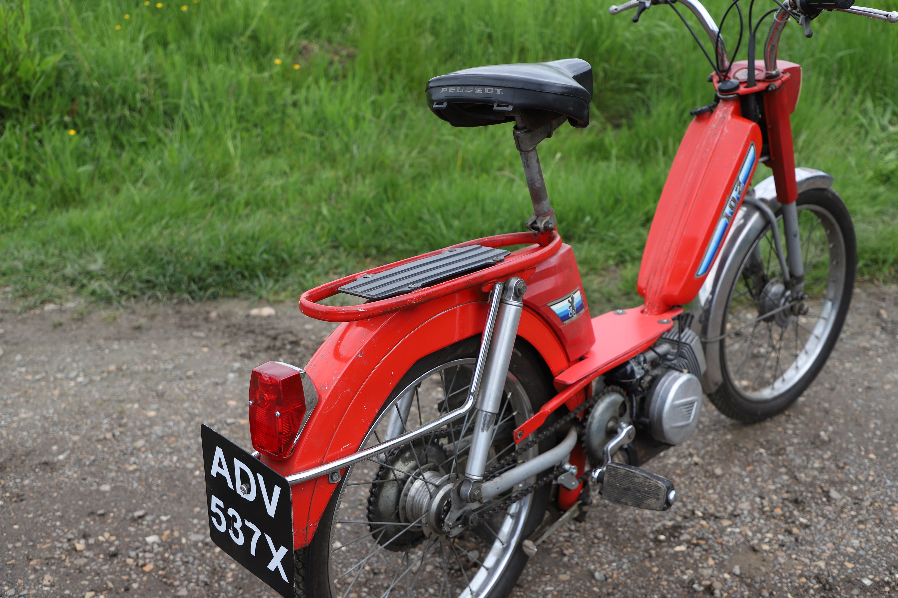 lot-45-1982-peugeot-102-50cc-moped
